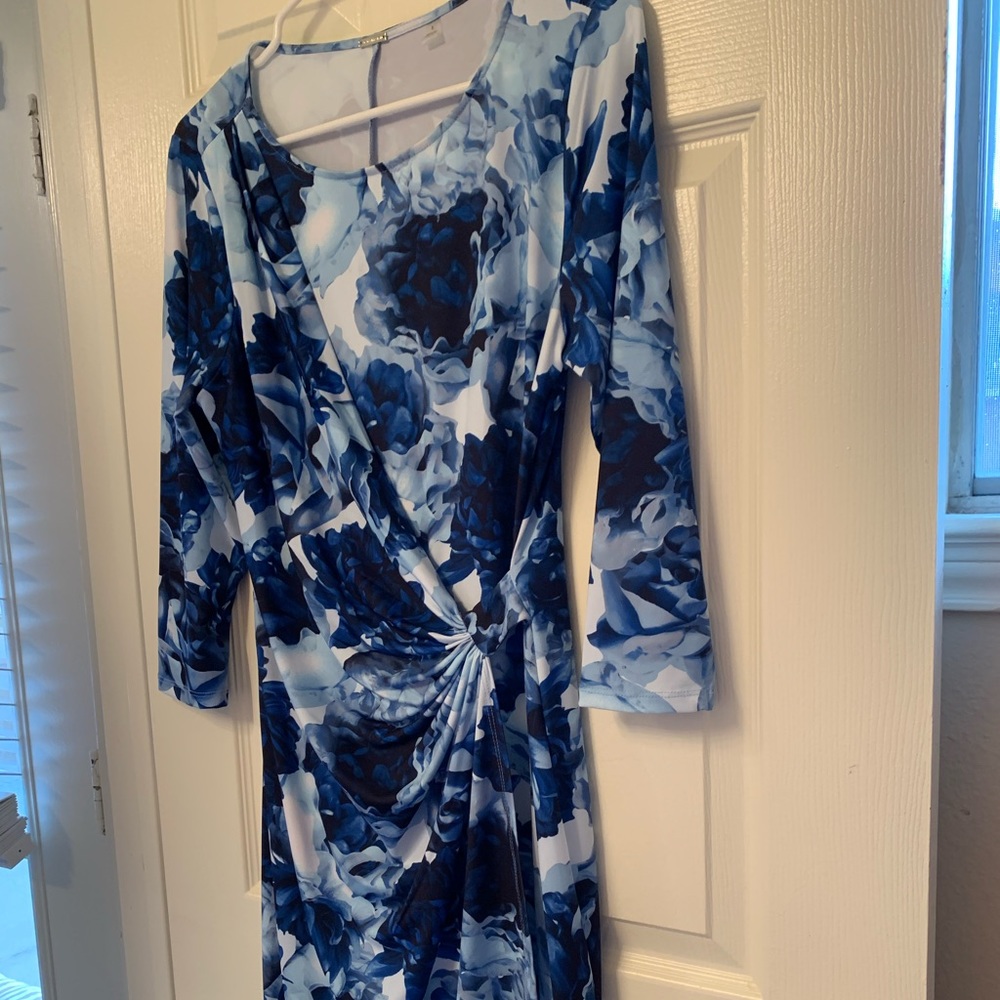 🎃2 for $15!🎃Tahari floral wrap blue dress size 8